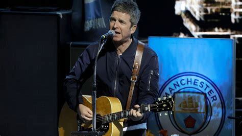 Regresa Oasis y el Manchester City lo celebra .